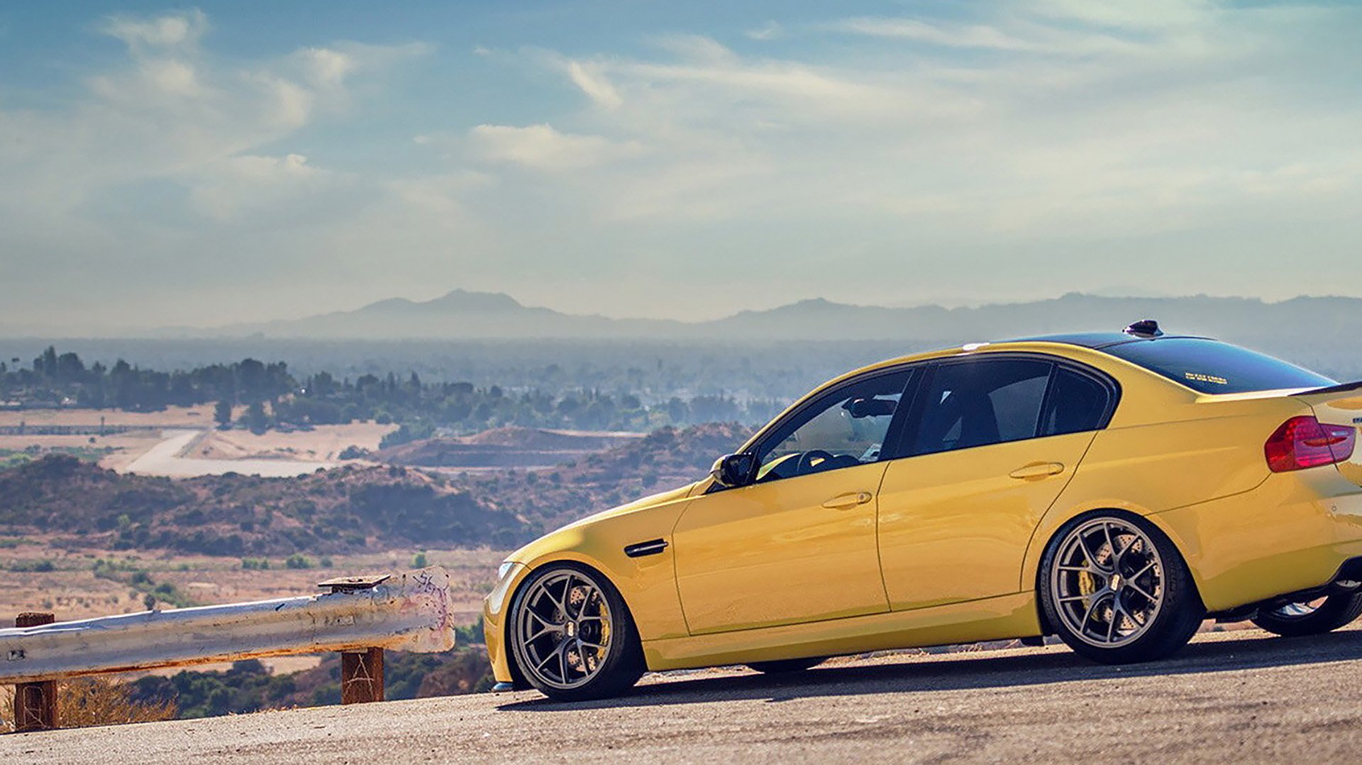 未来足球运动设备融合脑机接口，实现更精准操作