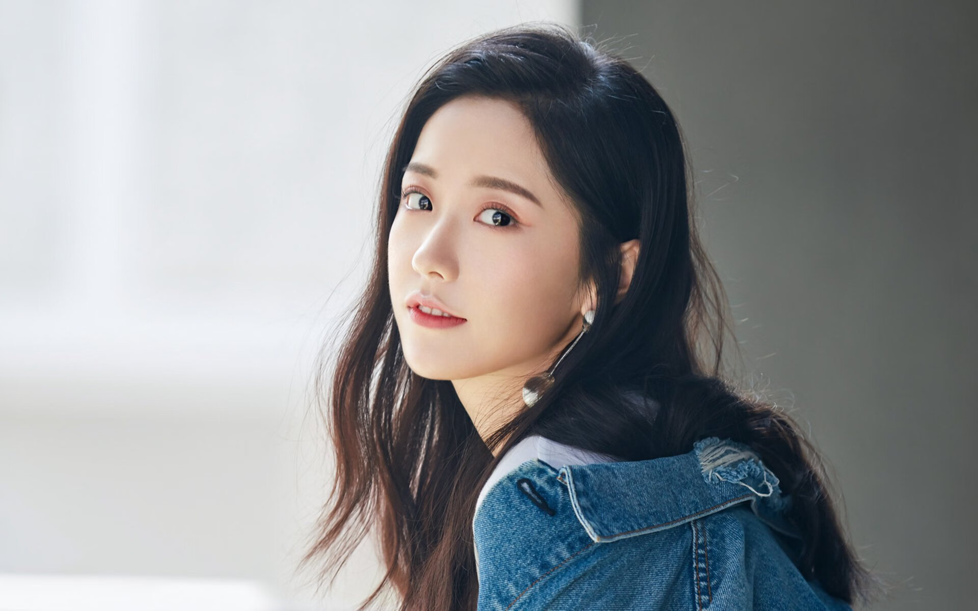 JiuyouAPP下载-美洲杯激情再燃：攻守转换中的惊喜不断，“美洲杯”